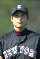 Mets re-signs Shinjo for $1.35 million
